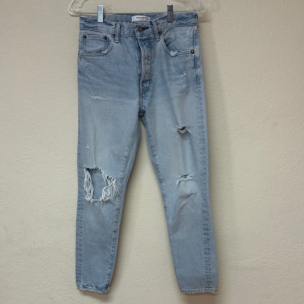 Moussy womans Light Blue Distressed straight Jeans size 26